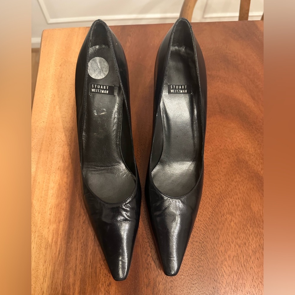 Stuart Weitzman Black Leather Heels Size 8AA